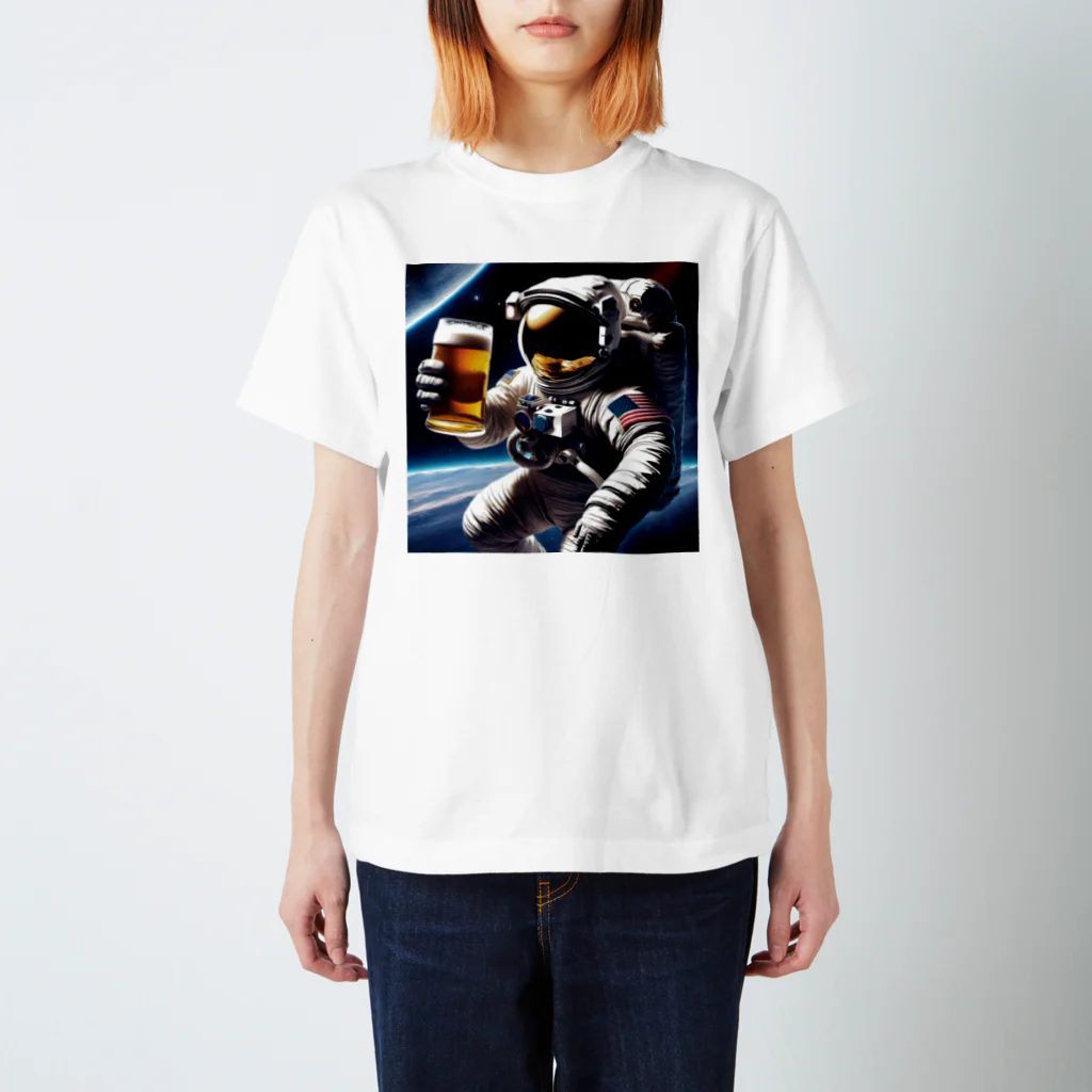 宇宙開発デザイン科の酒飲みアストロノーツ スタンダードTシャツ