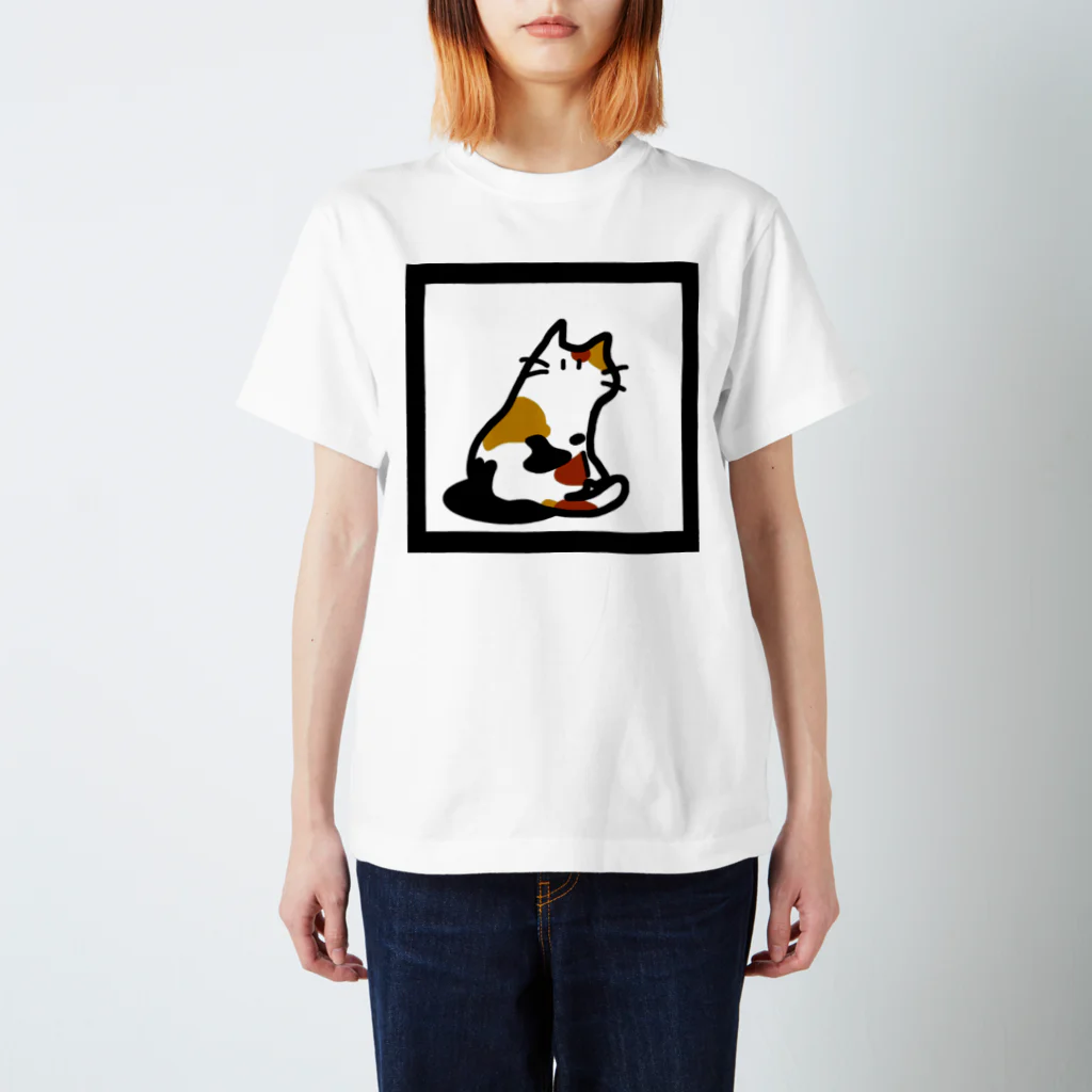 かさごさかのMikaeri cat (Mi-Ke) Regular Fit T-Shirt