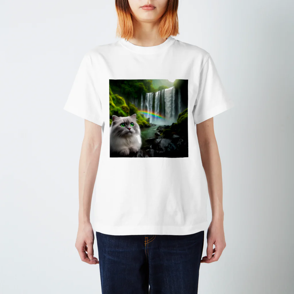 ニャーちゃんショップのレインボーキャット Regular Fit T-Shirt