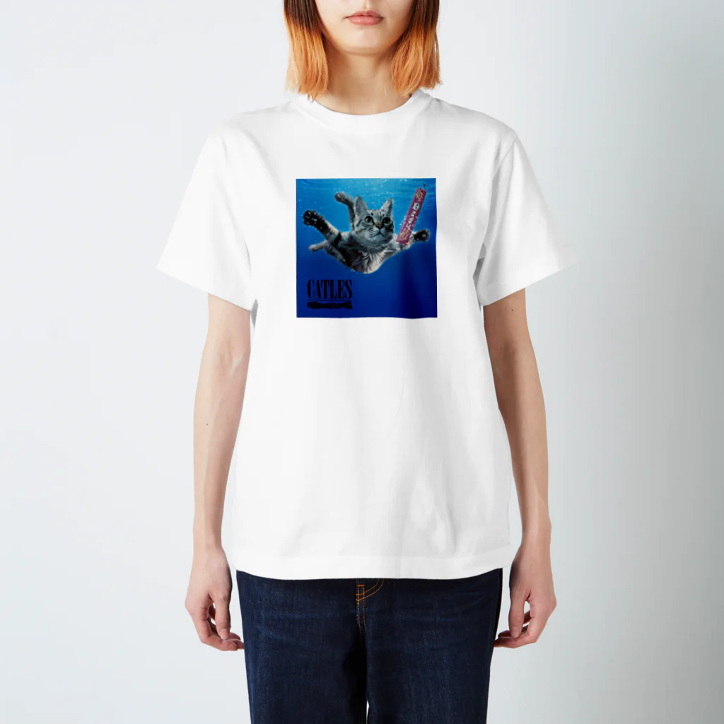 CATLESのCATLES HUNGRY MIND 水中の腹ペコ猫大冒険  Regular Fit T-Shirt