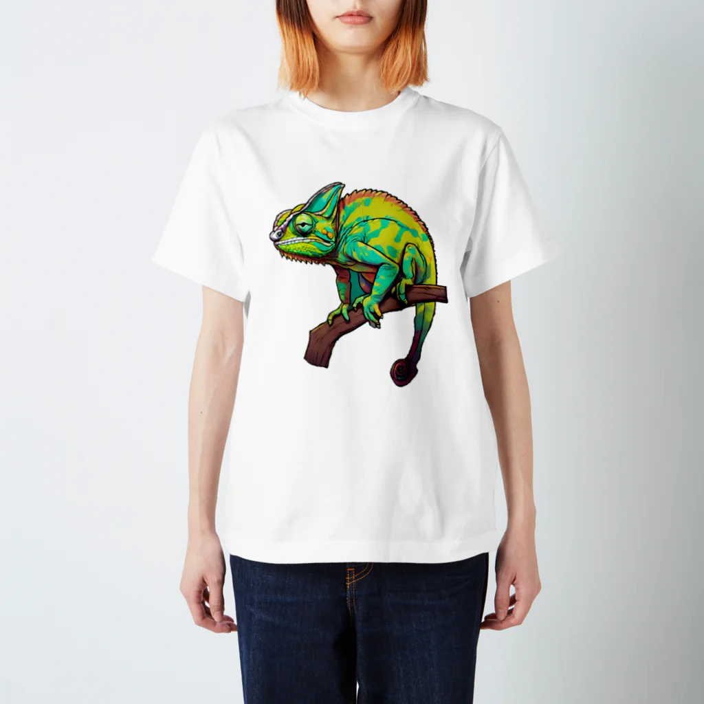 爬虫類Ｔのエボシカメレオン Regular Fit T-Shirt