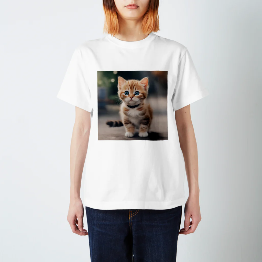 ラディアンス・ストアの可愛い猫ちゃん スタンダードTシャツ