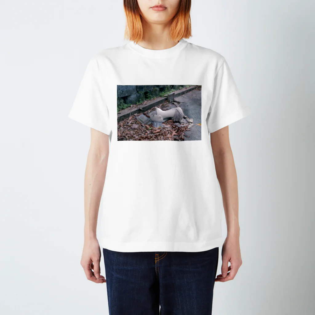 パスだよのEmpty Regular Fit T-Shirt