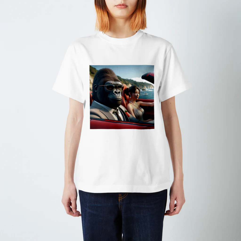 ドリサポの美女とゴリ先輩 Regular Fit T-Shirt