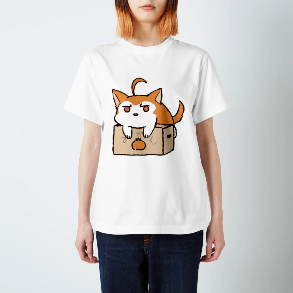 ちるふショップのちるふ（みかんが好きな狼） スタンダードTシャツ