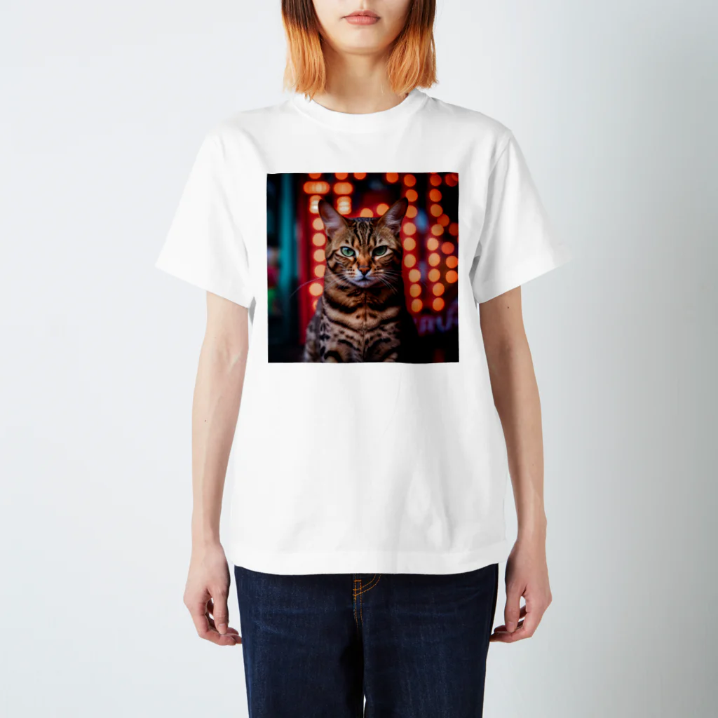 ネオンストリートANIMALのベンガル#1【ネオンストリートcat】 Regular Fit T-Shirt
