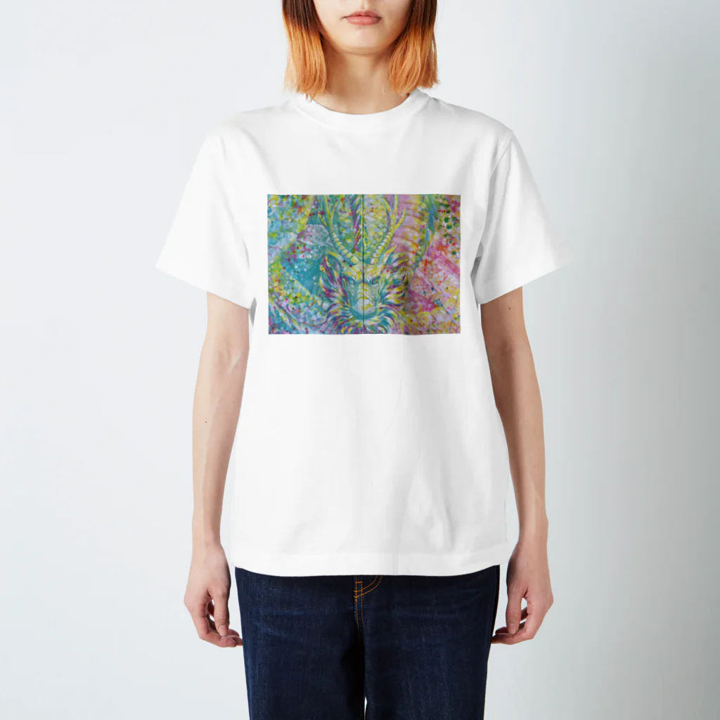 Aki Kuboki ONLINE SHOPの七色の龍 スタンダードTシャツ