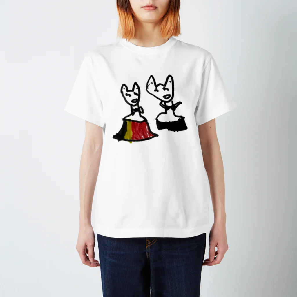 BWfamilyのおやまのきつねのおんなのこ Regular Fit T-Shirt