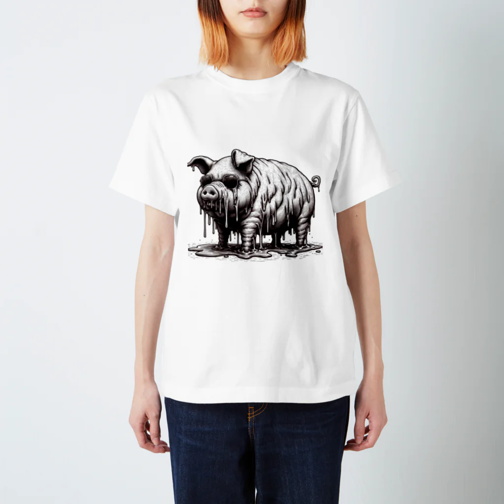 momonouchi-の溶けちゃう豚 Regular Fit T-Shirt