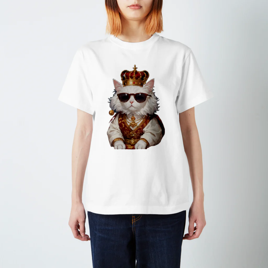 KAMIBUKROのサングラスをかけた王様猫 Regular Fit T-Shirt