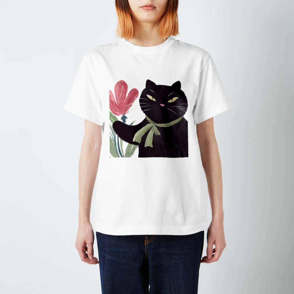 ともちのラクガキ🖍(チーム防衛部)のジェントル黒猫さんTシャツ Regular Fit T-Shirt