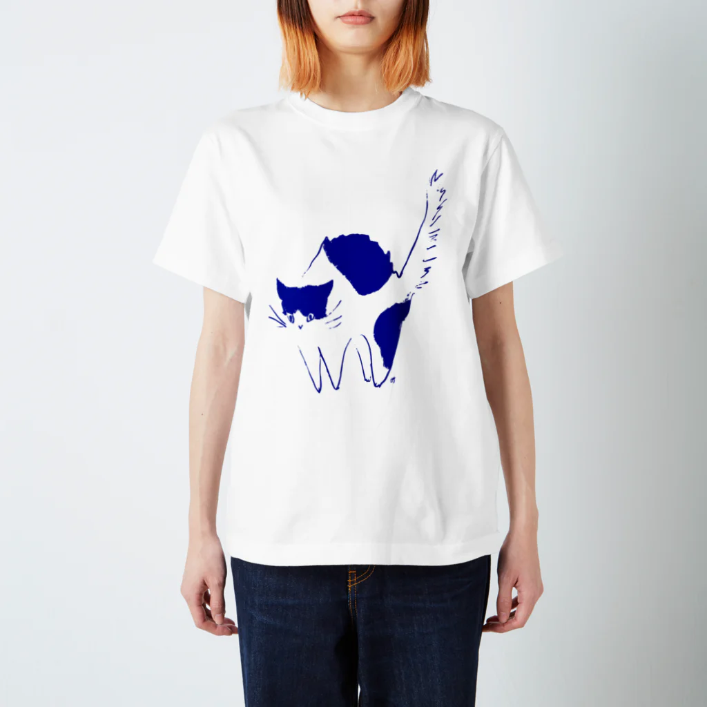 studio05のシャーネコ(青) Regular Fit T-Shirt