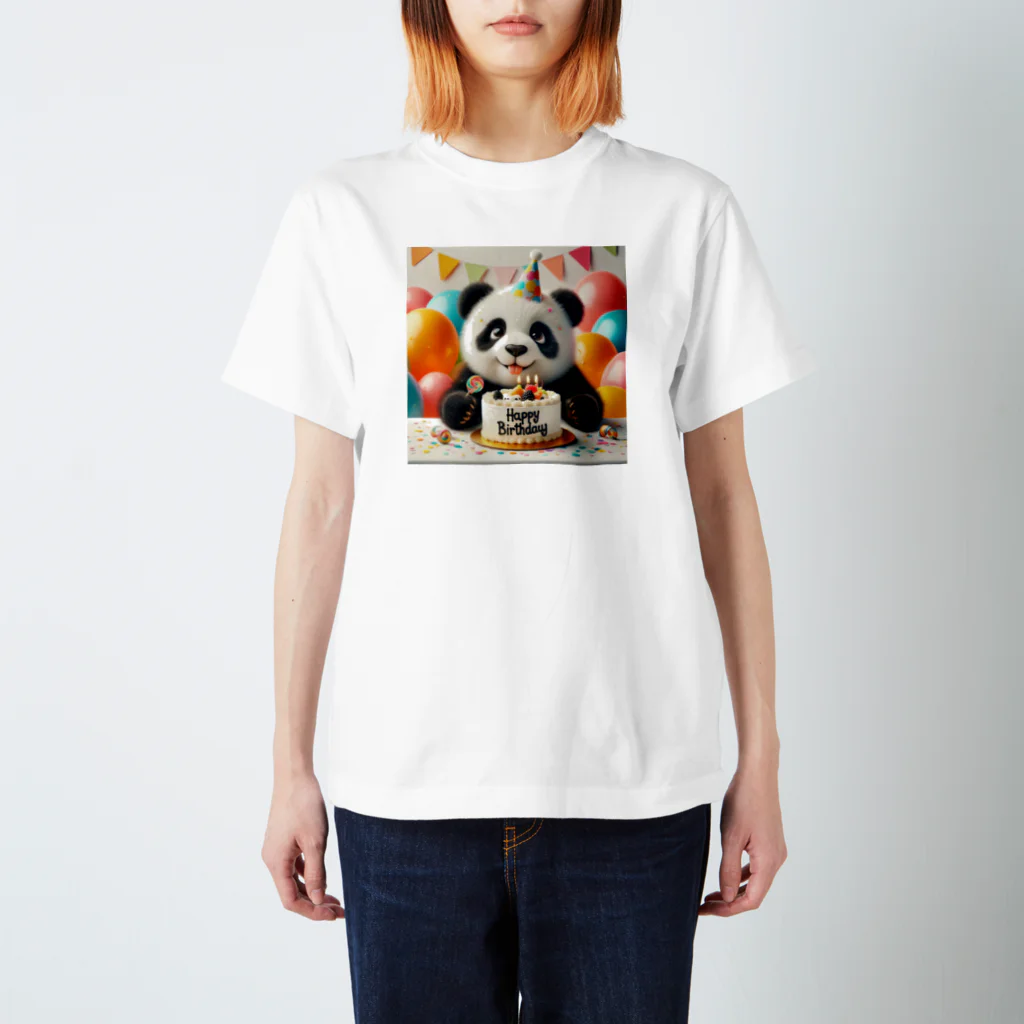 redpanda_pandaのお誕生日パンダ Regular Fit T-Shirt