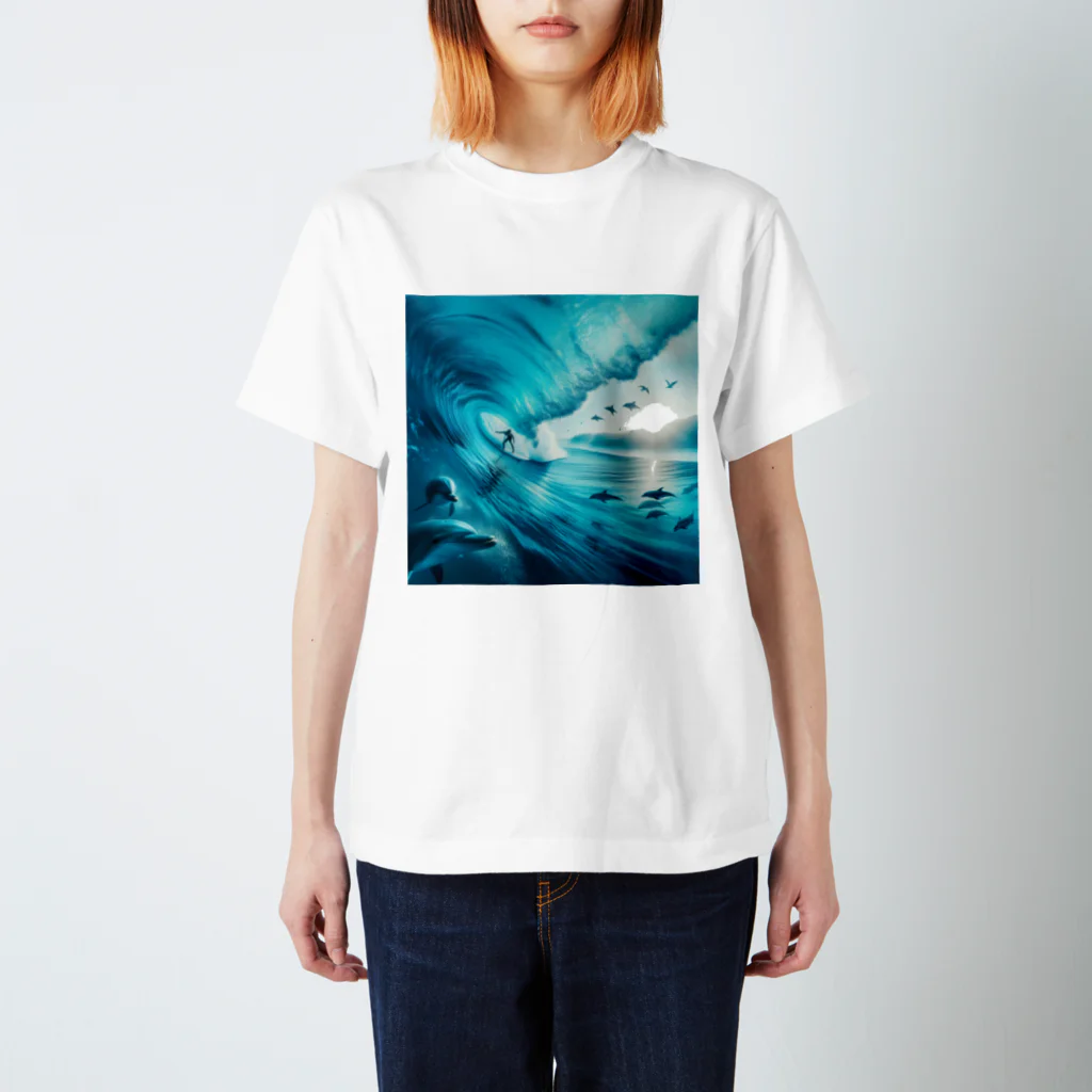 Lovers-chapelのサーファーと海 Regular Fit T-Shirt