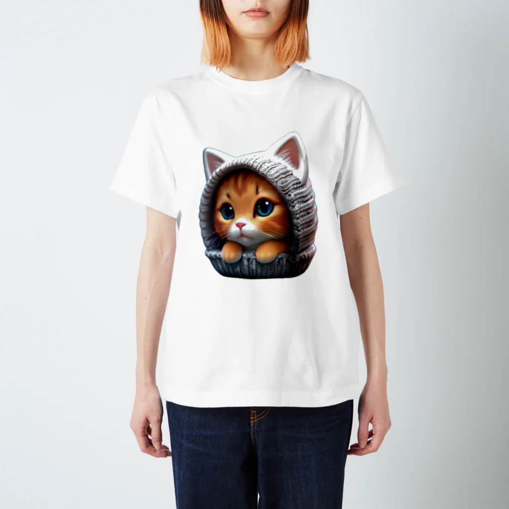 〜たけしゃんのお店〜の三毛猫とニット帽④ スタンダードTシャツ