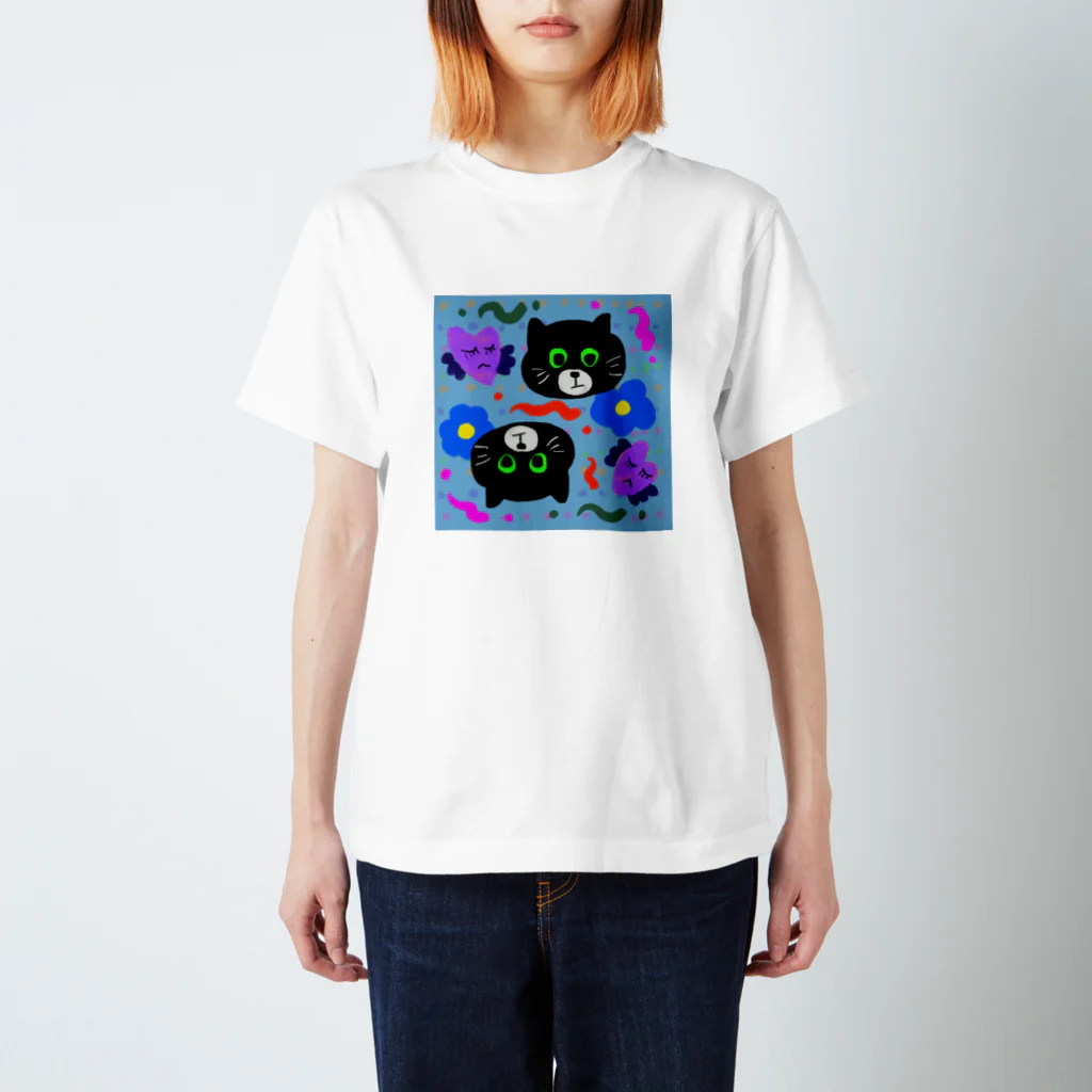 sara nerdの黒猫　2匹 Regular Fit T-Shirt