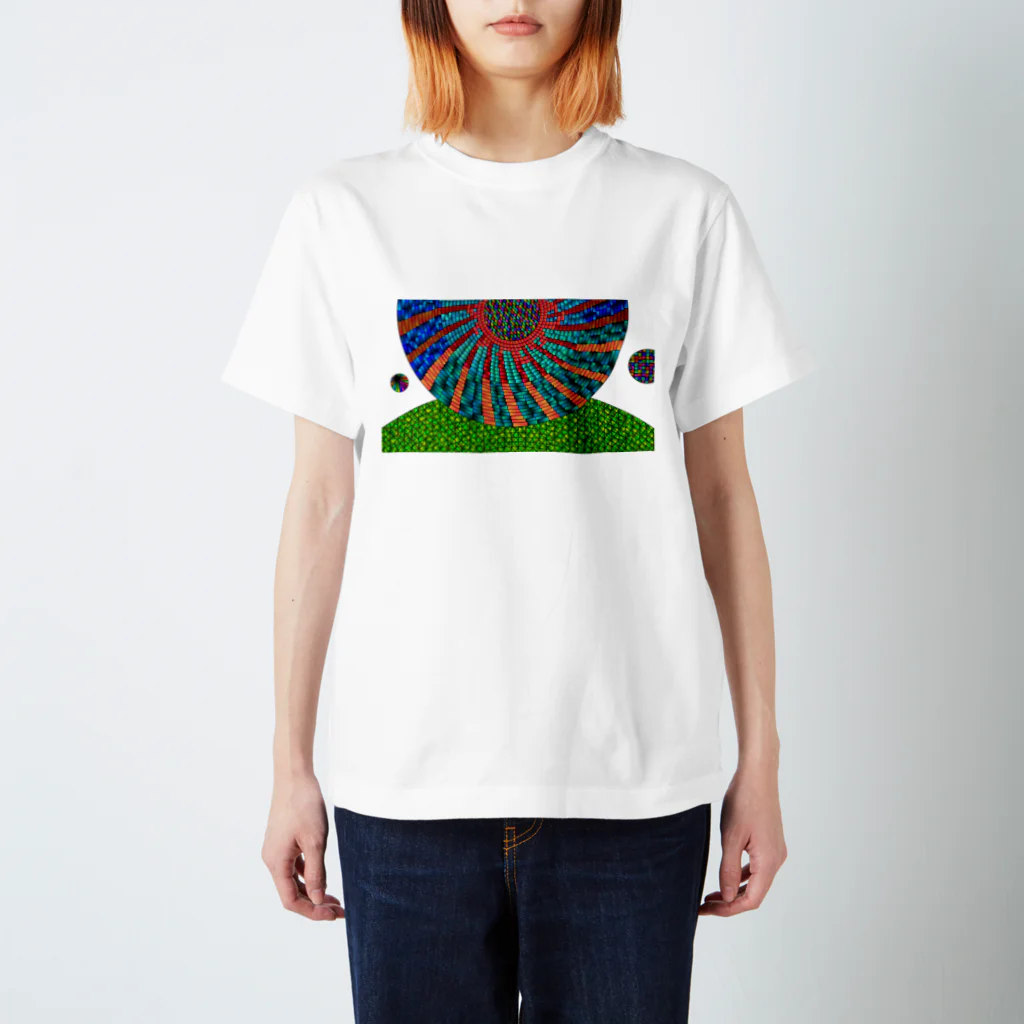 「と」 by TibaltのSun Regular Fit T-Shirt