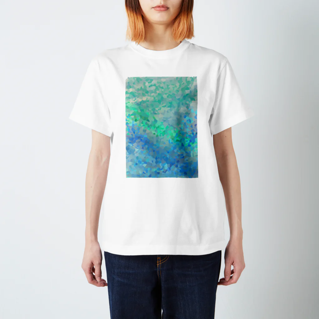 安らぐ命の揺らめく水源 Regular Fit T-Shirt