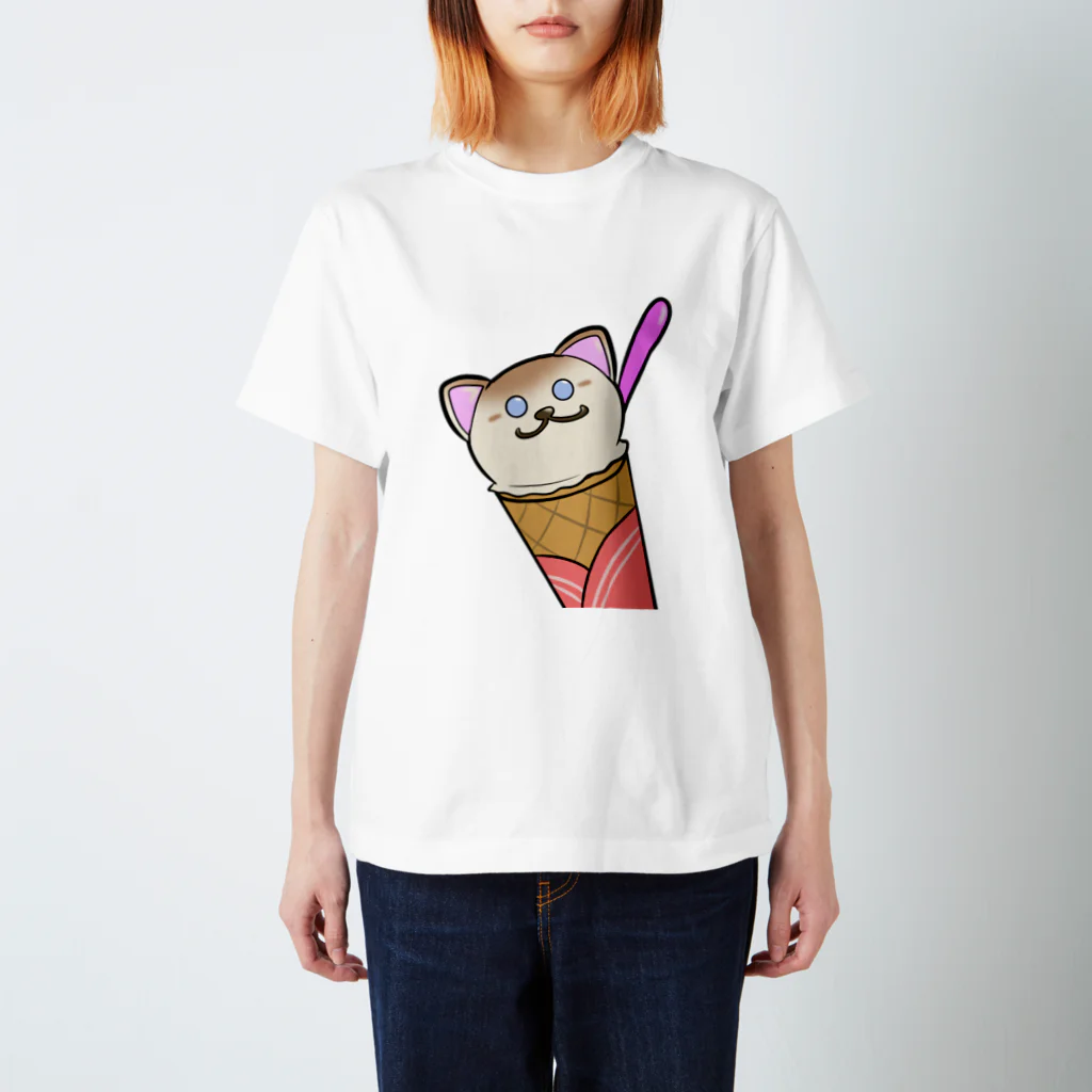 からあげトマトプロジェクトのアイスクリームなねこ Regular Fit T-Shirt