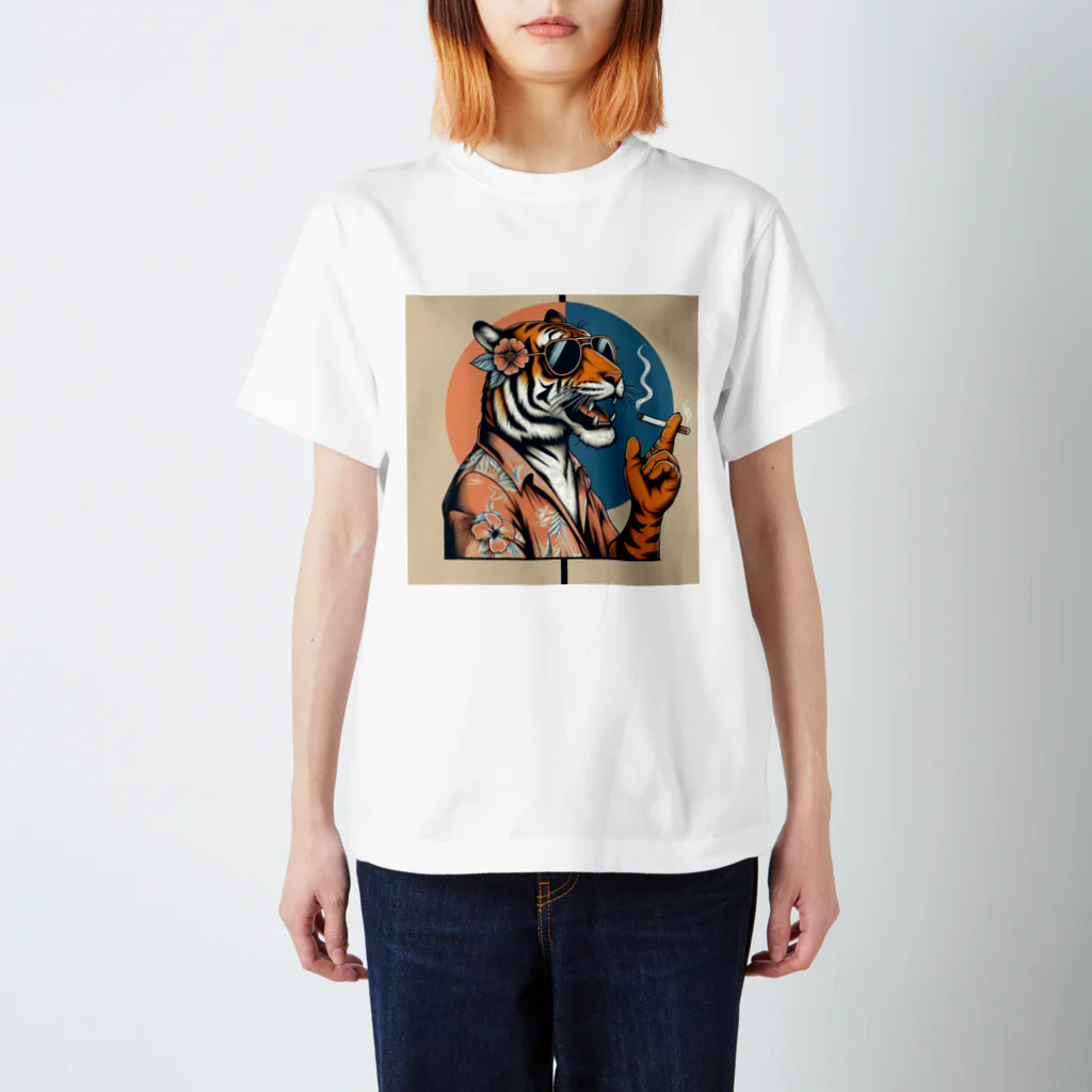 ビギニングストアのTIGER Regular Fit T-Shirt