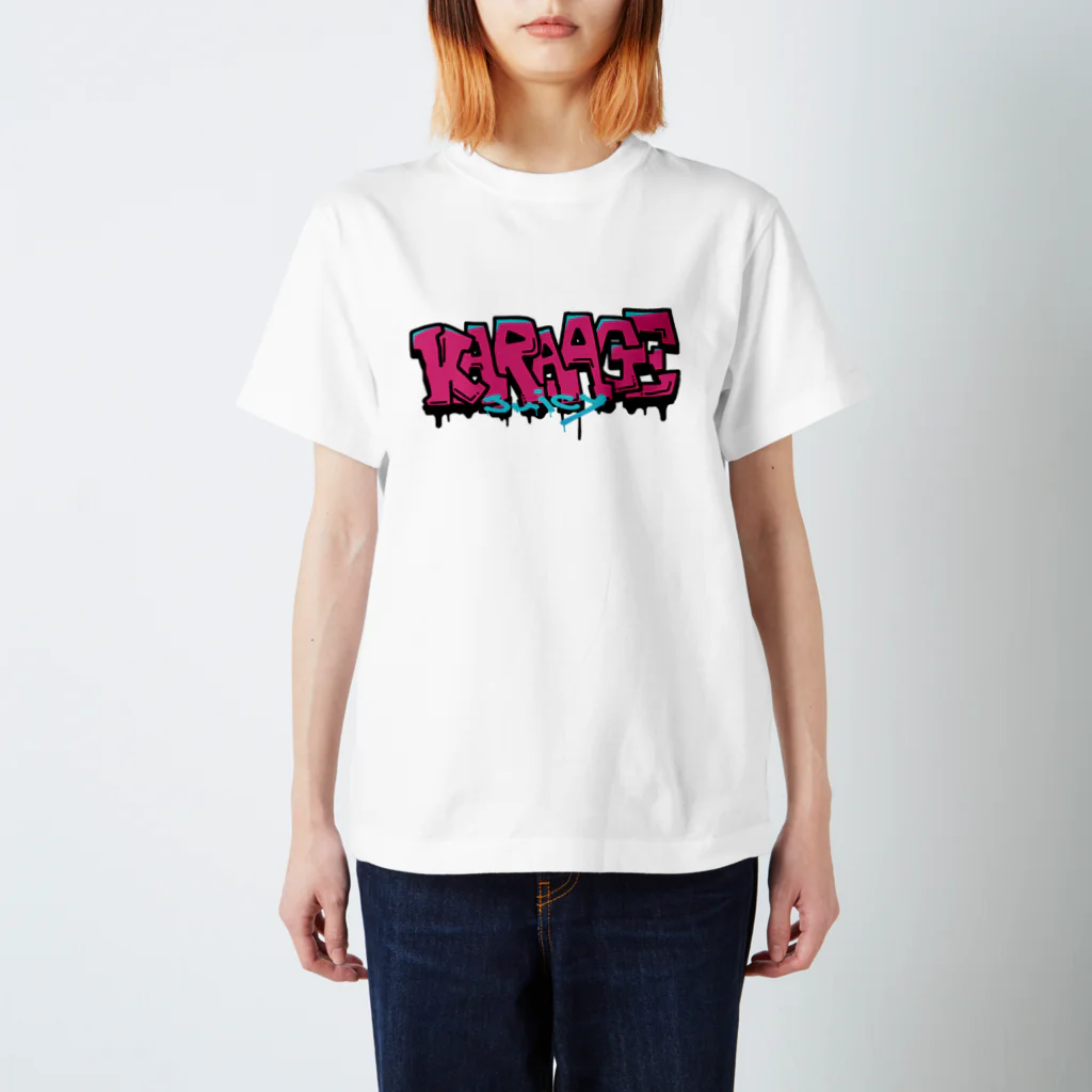 anzuのKARAAGEグラフィティ Regular Fit T-Shirt