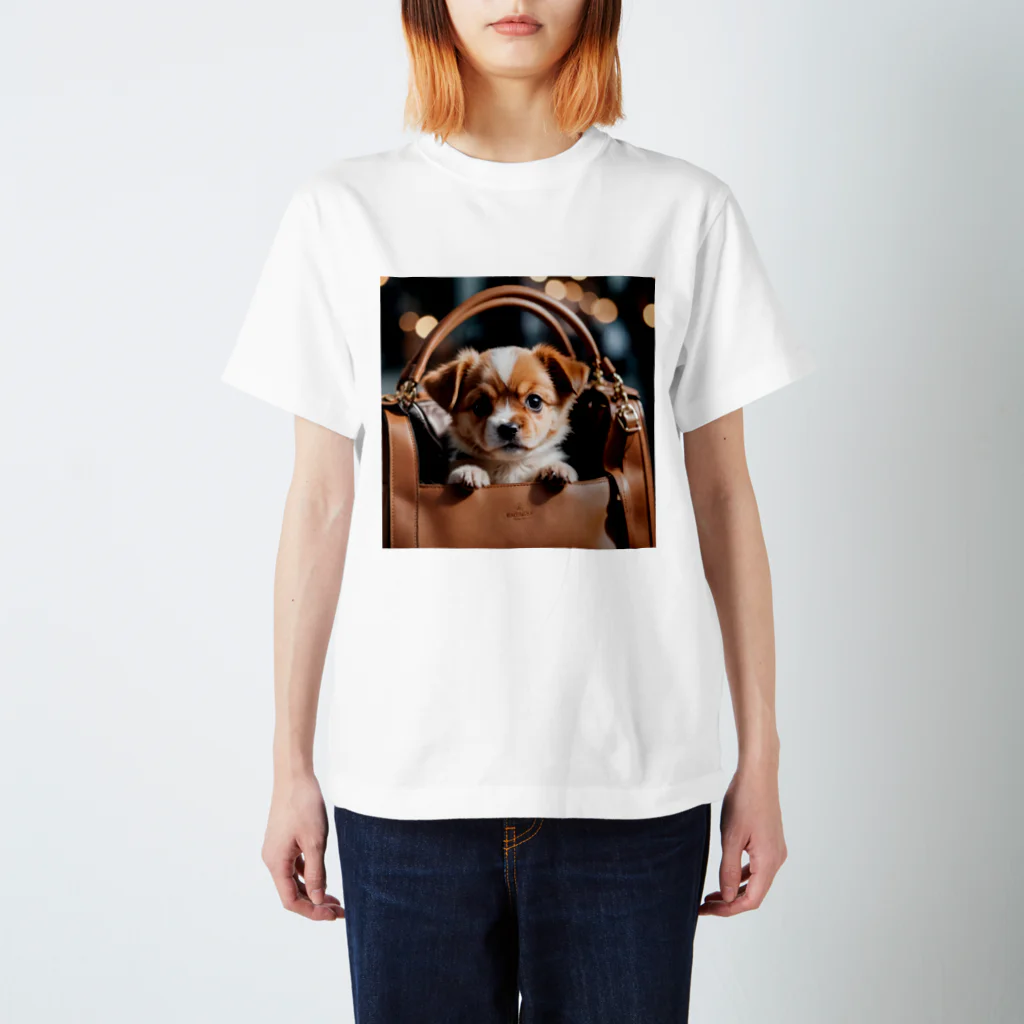 hanako_nono21のバッグに入った犬 スタンダードTシャツ