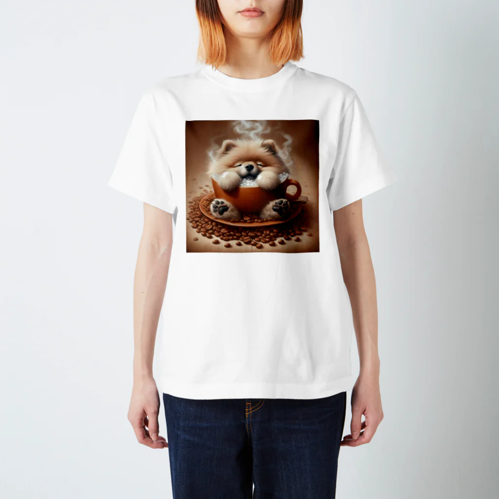 カフェイン中毒のカフェイン犬 スタンダードTシャツ