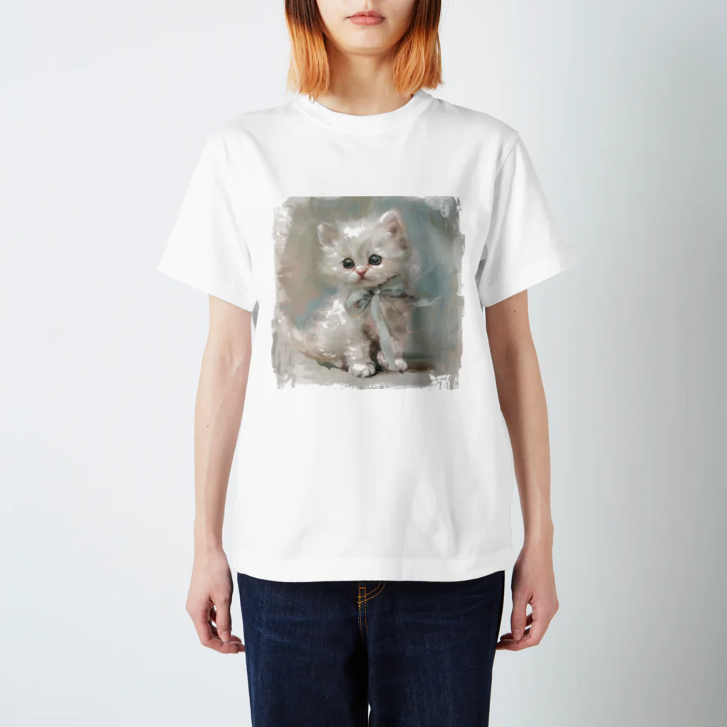 チャーミング・キャット・クローゼットの子猫のしらたまちゃん スタンダードTシャツ