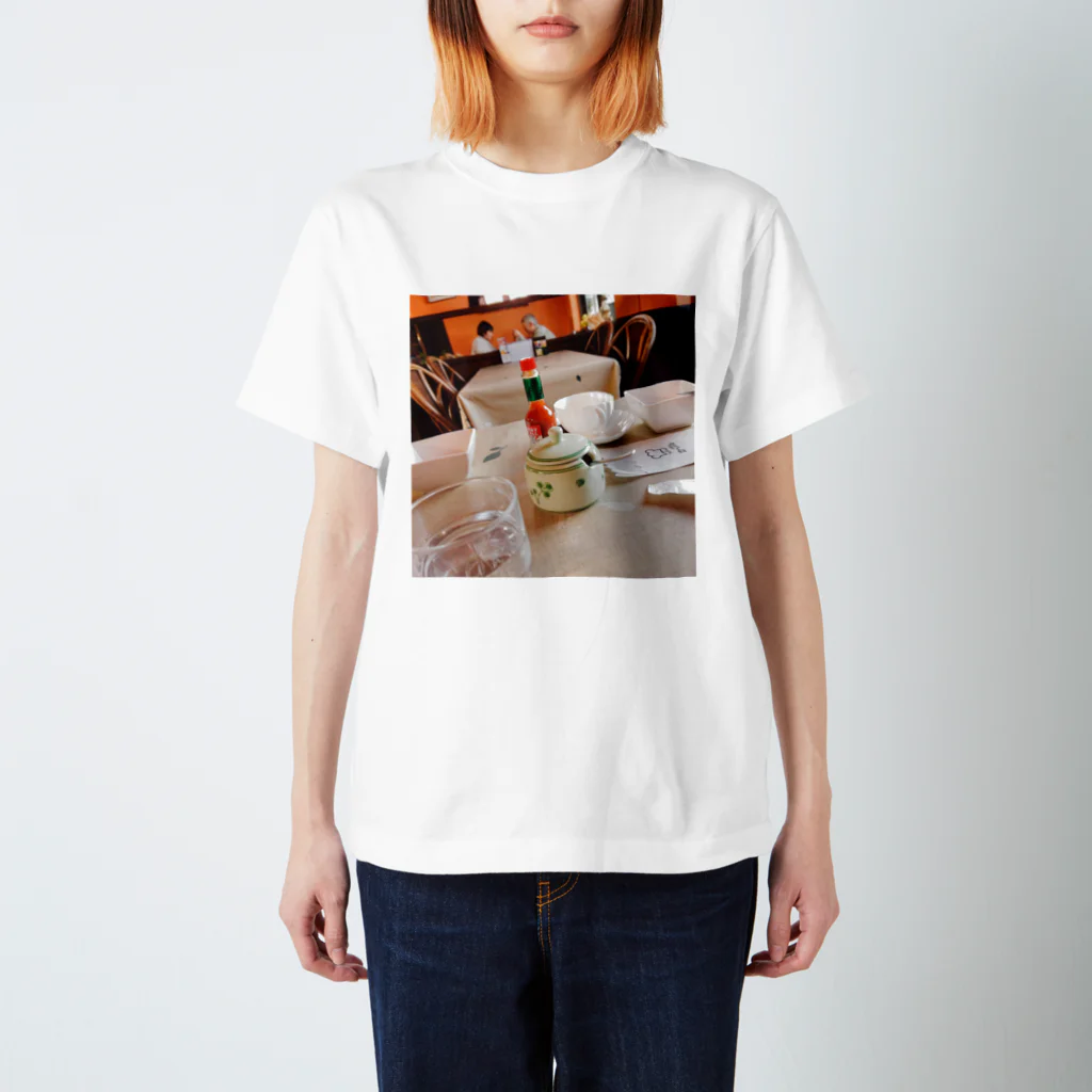 ちるのかわいいひと Regular Fit T-Shirt