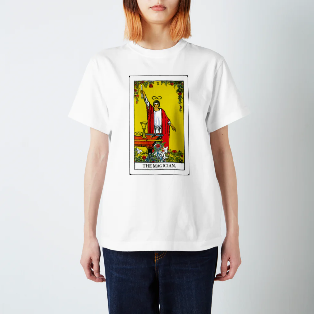 名画スマホケース・オンラインストア【クラウド】のウエイト版「THE MAGICIAN」 Regular Fit T-Shirt