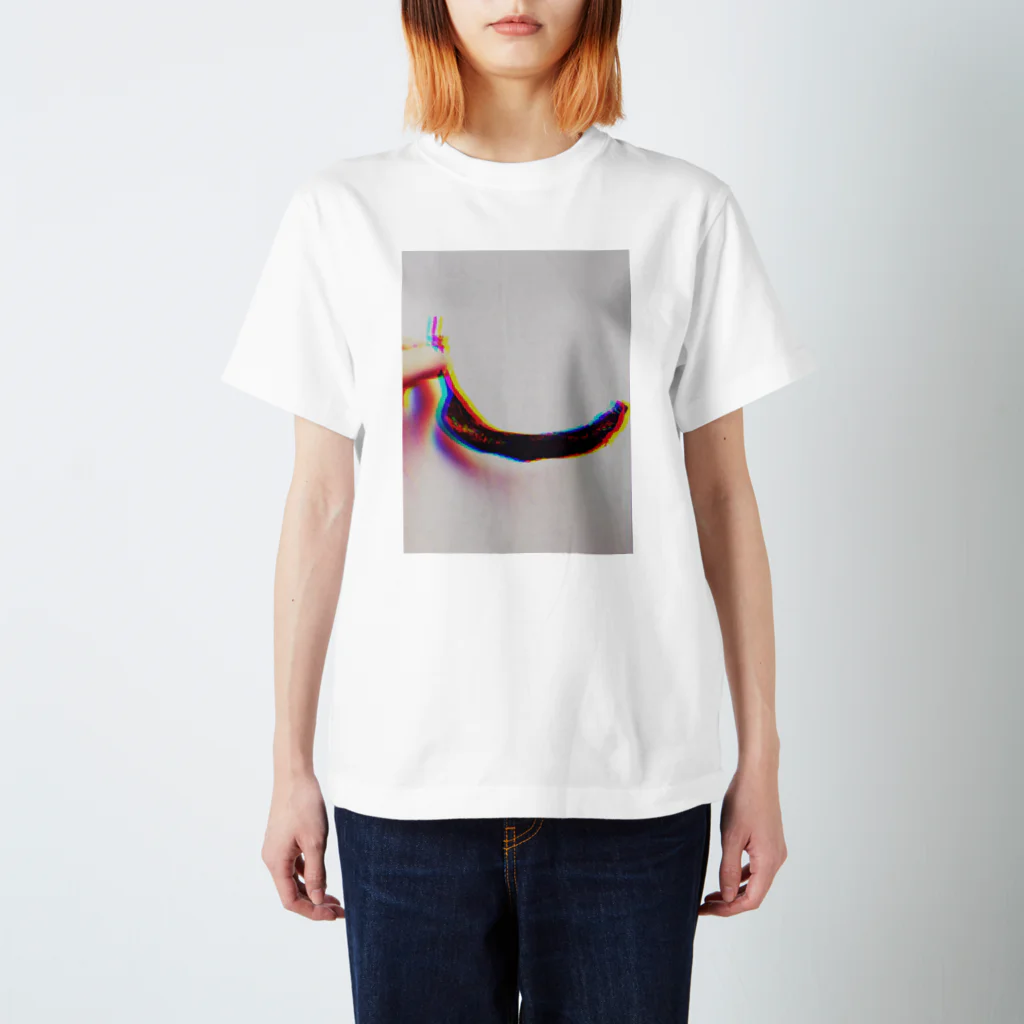 ちぇりーのバナナ Regular Fit T-Shirt