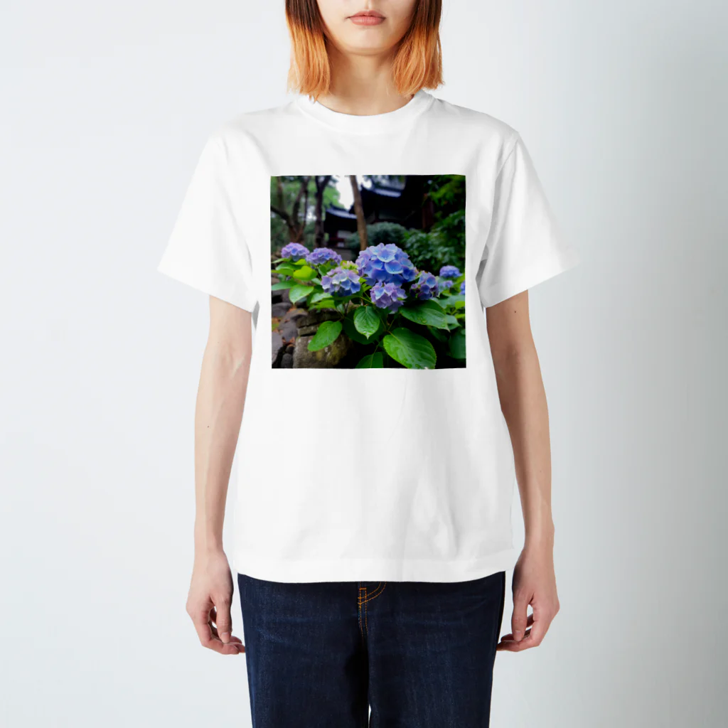 AQUAMETAVERSEのあじさいの癒やしのひととき　なでしこ1478 スタンダードTシャツ