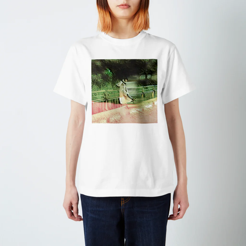 MARIAの少女 Regular Fit T-Shirt