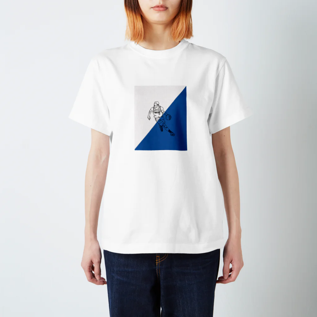 rentachijiのカイリーアービング Regular Fit T-Shirt