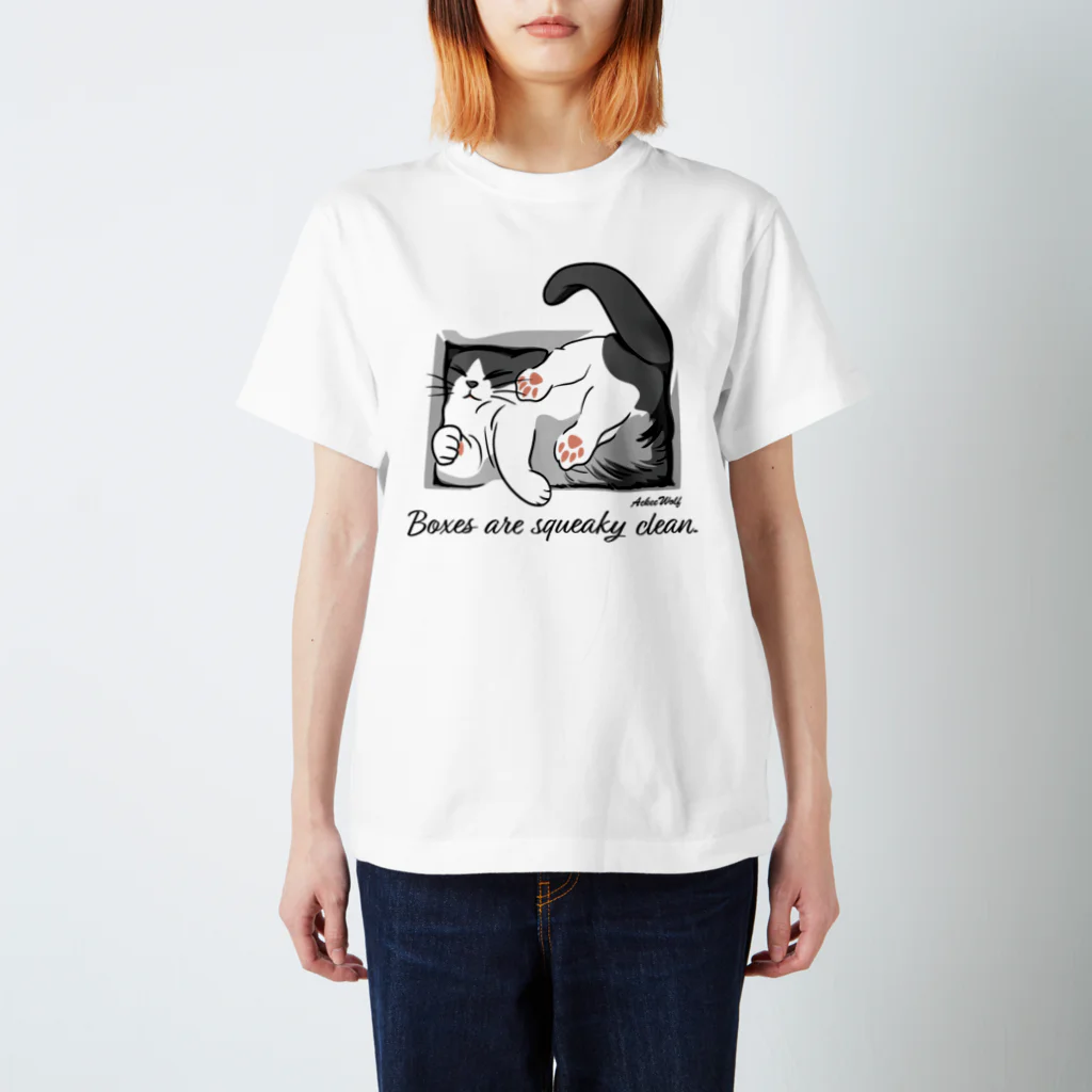 AckeeWolf Art Shopのこの箱は良い！ Regular Fit T-Shirt