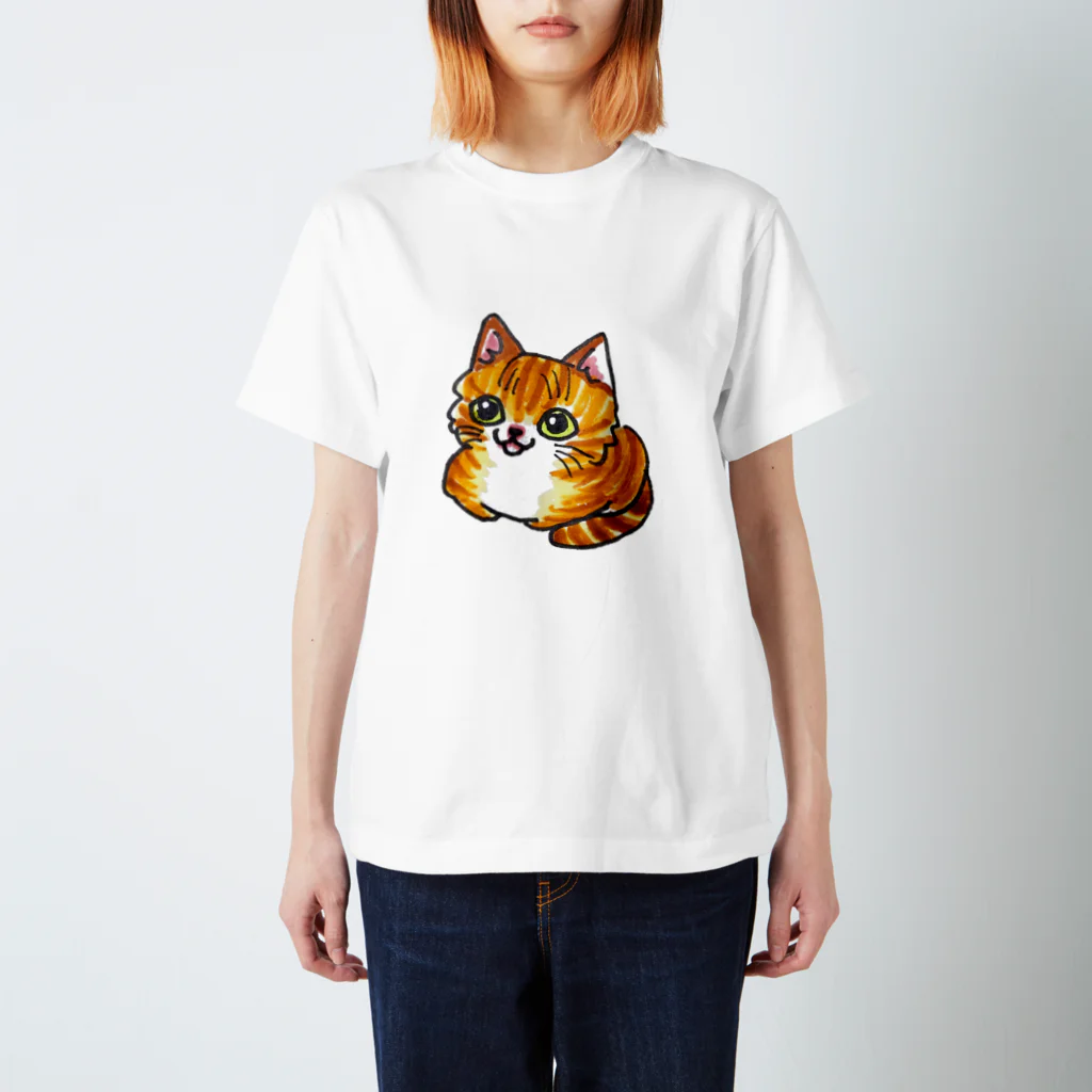 モチクマの茶トラちゃん スタンダードTシャツ