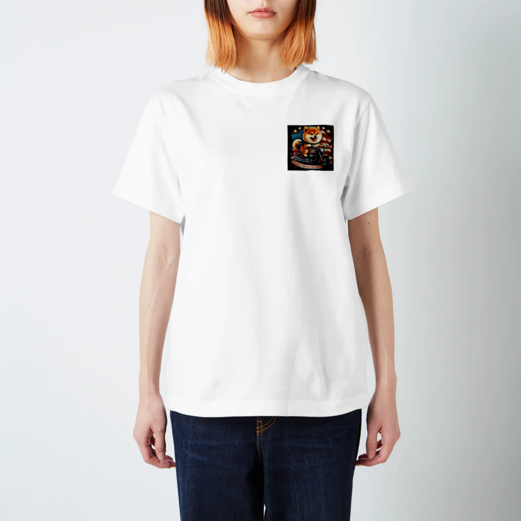 kusu kusuショップの柴イク（アメリカ2） Regular Fit T-Shirt