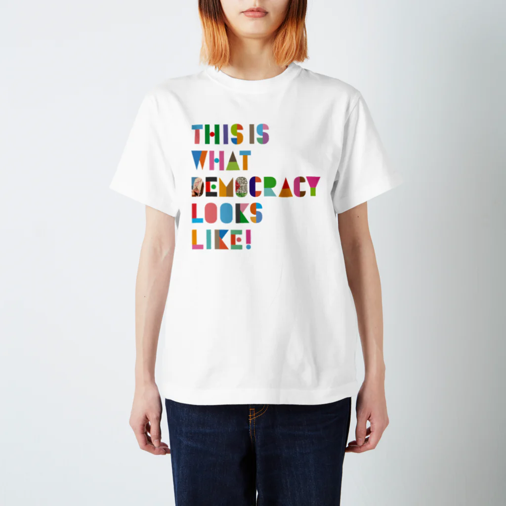 TUK TUK CAFEのTHIS IS WHAT DEMOCRACY LOOKS LIKE! Regular Fit T-Shirt