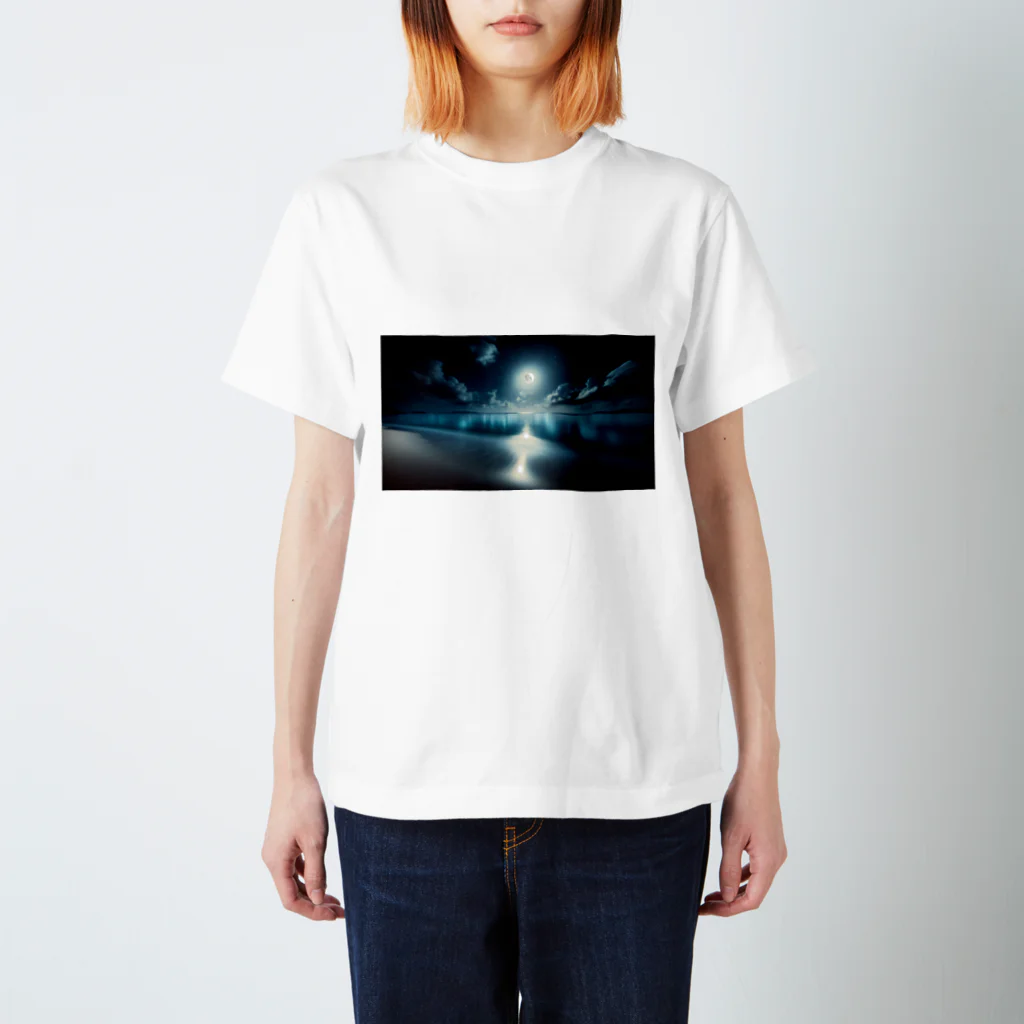 りおりるんのnightmoon Regular Fit T-Shirt