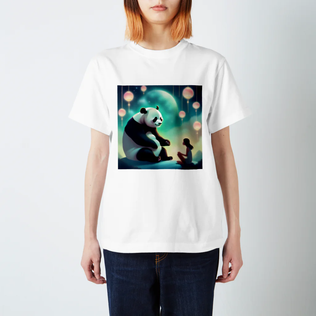 ぱんだ好きの店の月夜のパンダと女の子6 Regular Fit T-Shirt