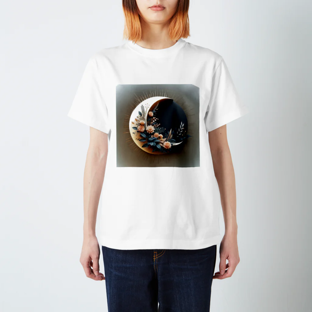 nail_aphroditeの月の中の光 Regular Fit T-Shirt