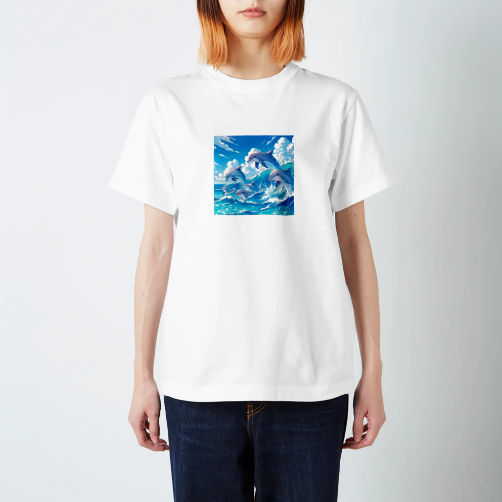snow-birdの海で遊ぶイルカたちの楽しい風景 Regular Fit T-Shirt