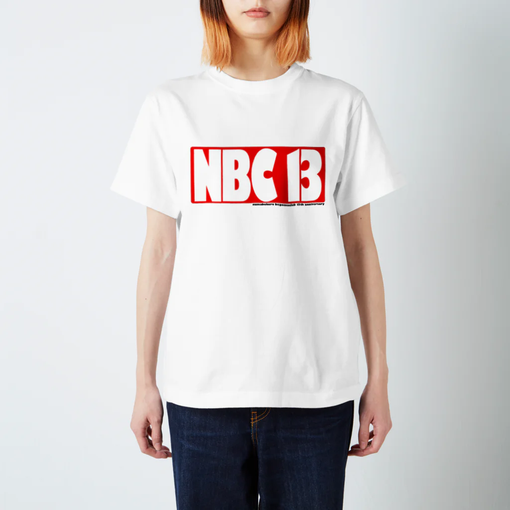 沼袋ベーゴマ倶楽部のNBC13th記念ロゴグッズ Regular Fit T-Shirt