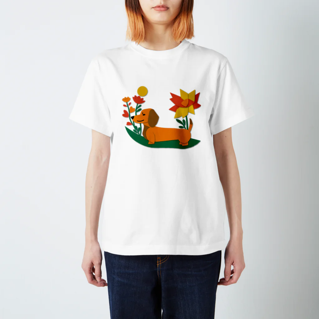 りえのダックスフンドとお花 スタンダードTシャツ