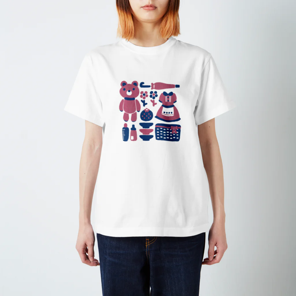 UmitaAoiのお出かけセット(ガーリー) スタンダードTシャツ