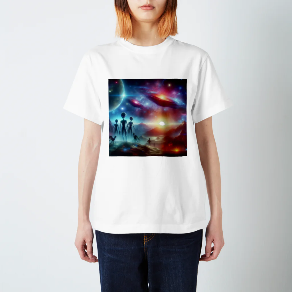 Creative Canvas-くリエイティブキャンバスの宇宙の銀河のなかにいる宇宙人 Regular Fit T-Shirt