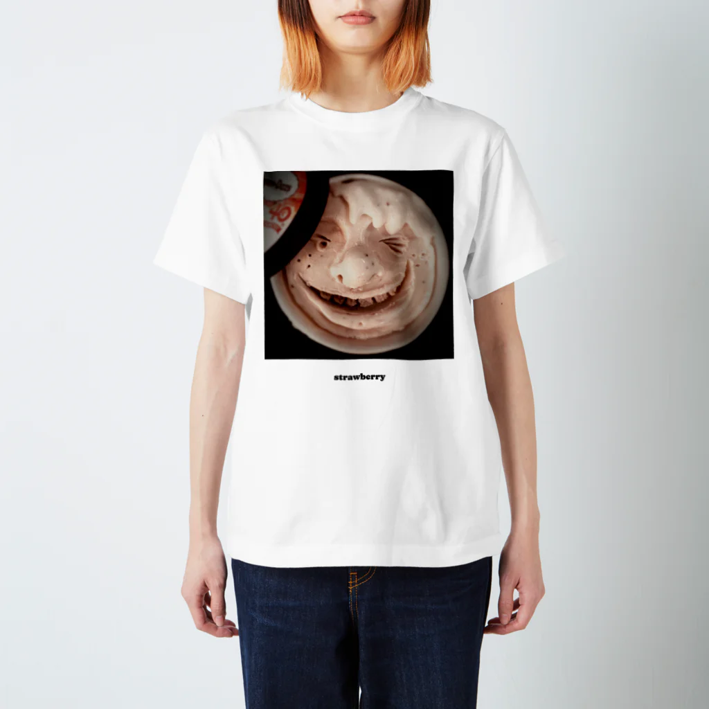 @ASANOMAKOTOのstrawberry / Smile Regular Fit T-Shirt