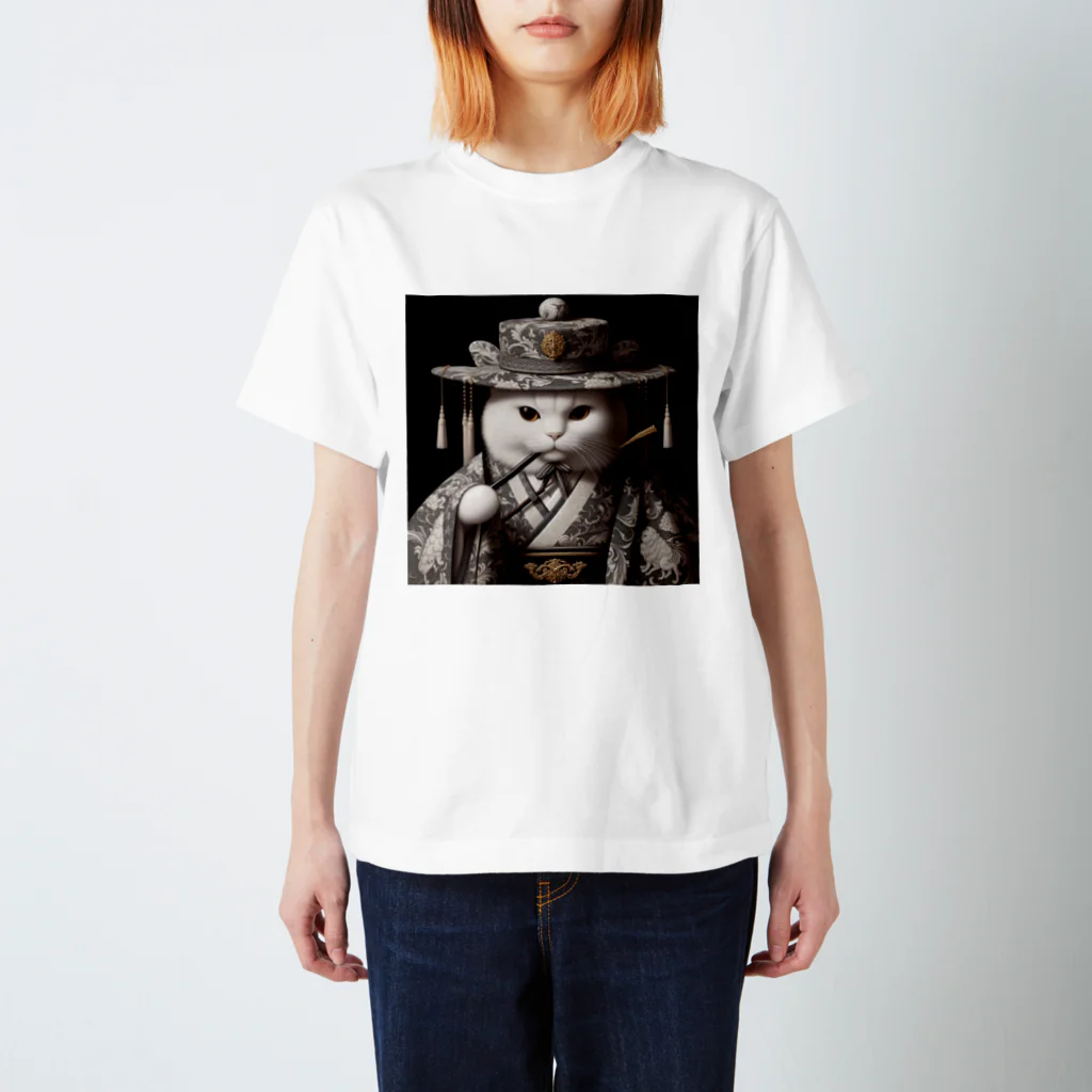 ArtVoyageの猫殿の風雅 Regular Fit T-Shirt