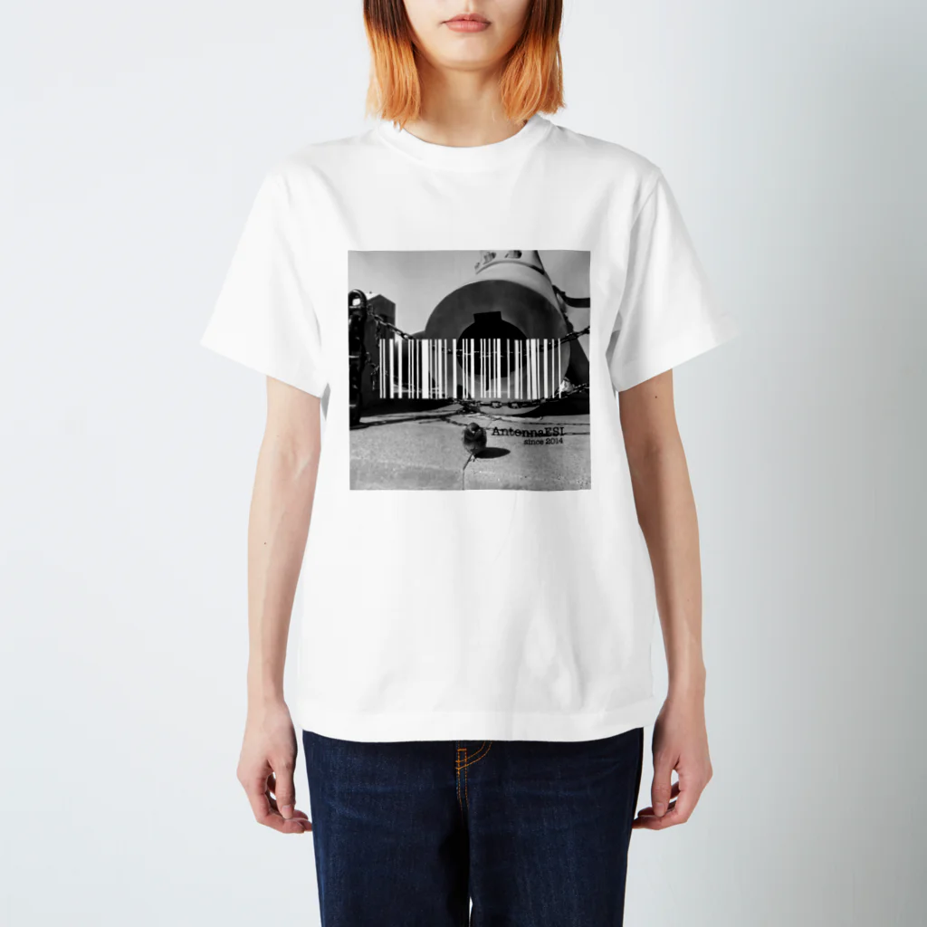 飯塚 iizukaのアニマルNo.1 Regular Fit T-Shirt