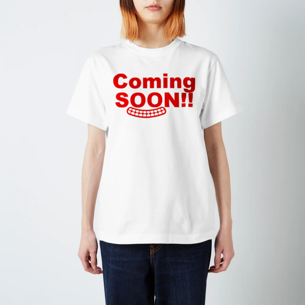 taiyaki styleのComing Soon RED Regular Fit T-Shirt